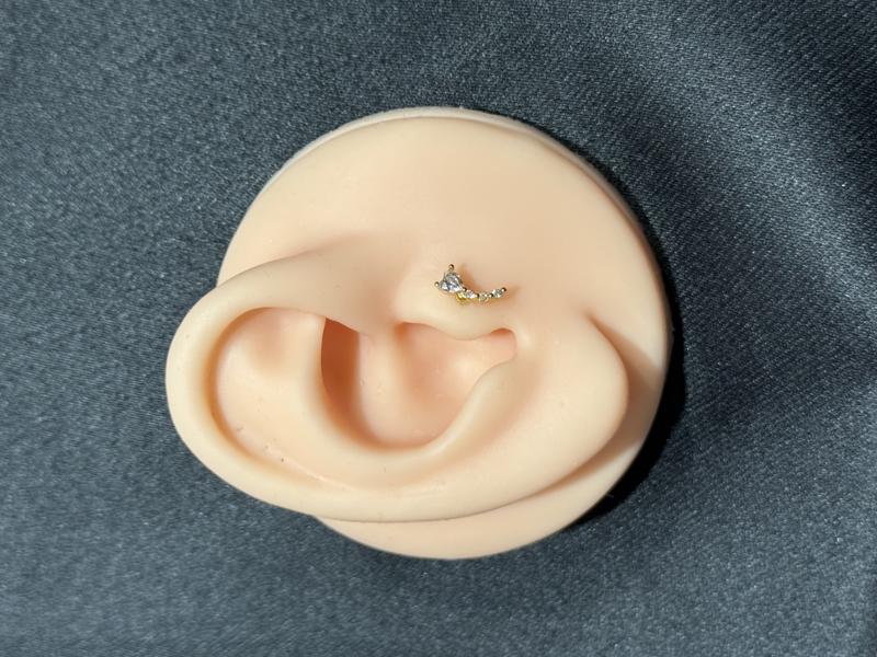Hatice Ünlü Kayan Kalp Gold Piercing