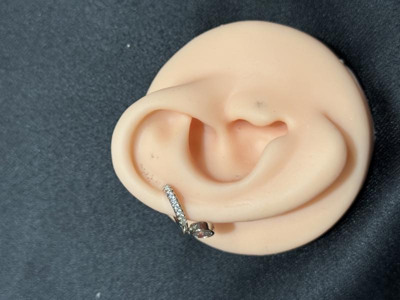 Hatice Ünlü Sallanan Top Uçlu Halka Silver Helix