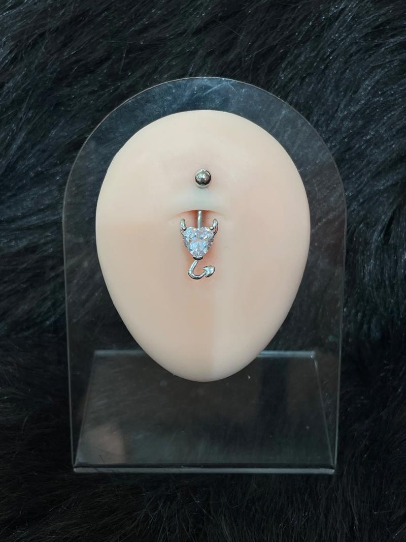 Hatice Ünlü Şeytan Uçlu Silver Göbek Piercing