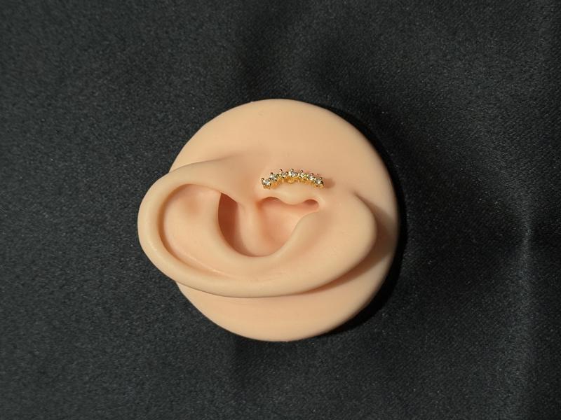 Hatice Ünlü Uzantı Taşlı Gold Piercing