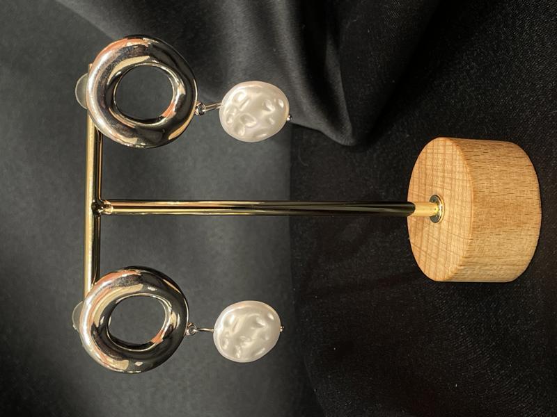 Hatice Ünlü Mineli Sallantılı Silver Küpe