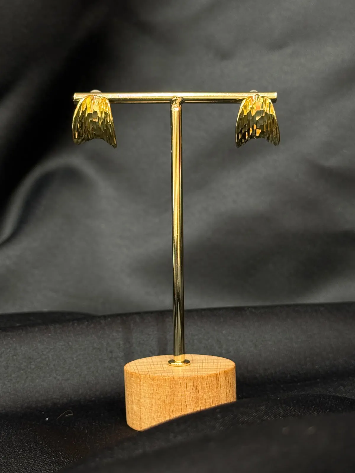 Hatice Ünlü Yassı Model Gold Küpe