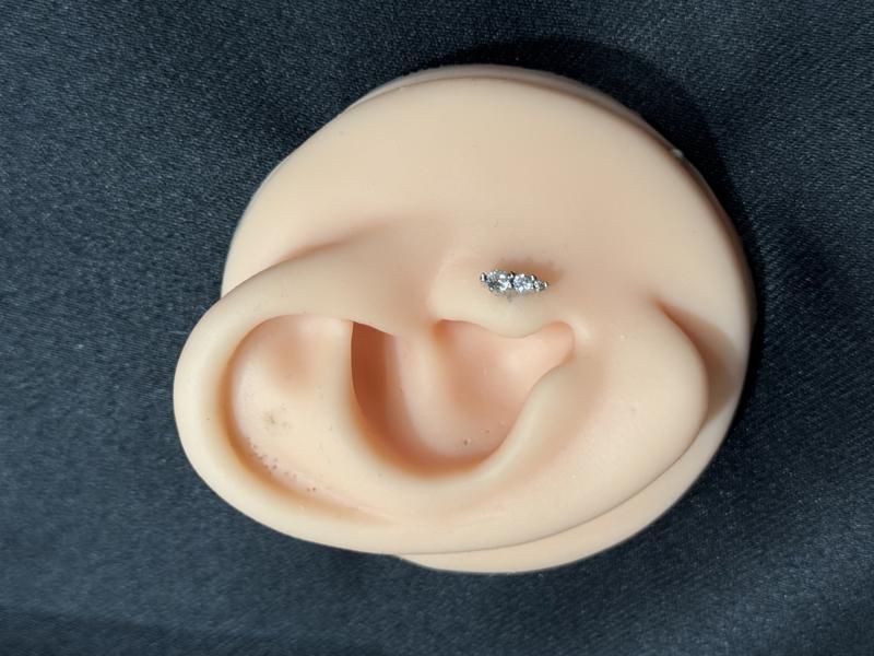 Hatice Ünlü Üç Taş Minimal Silver Piercing