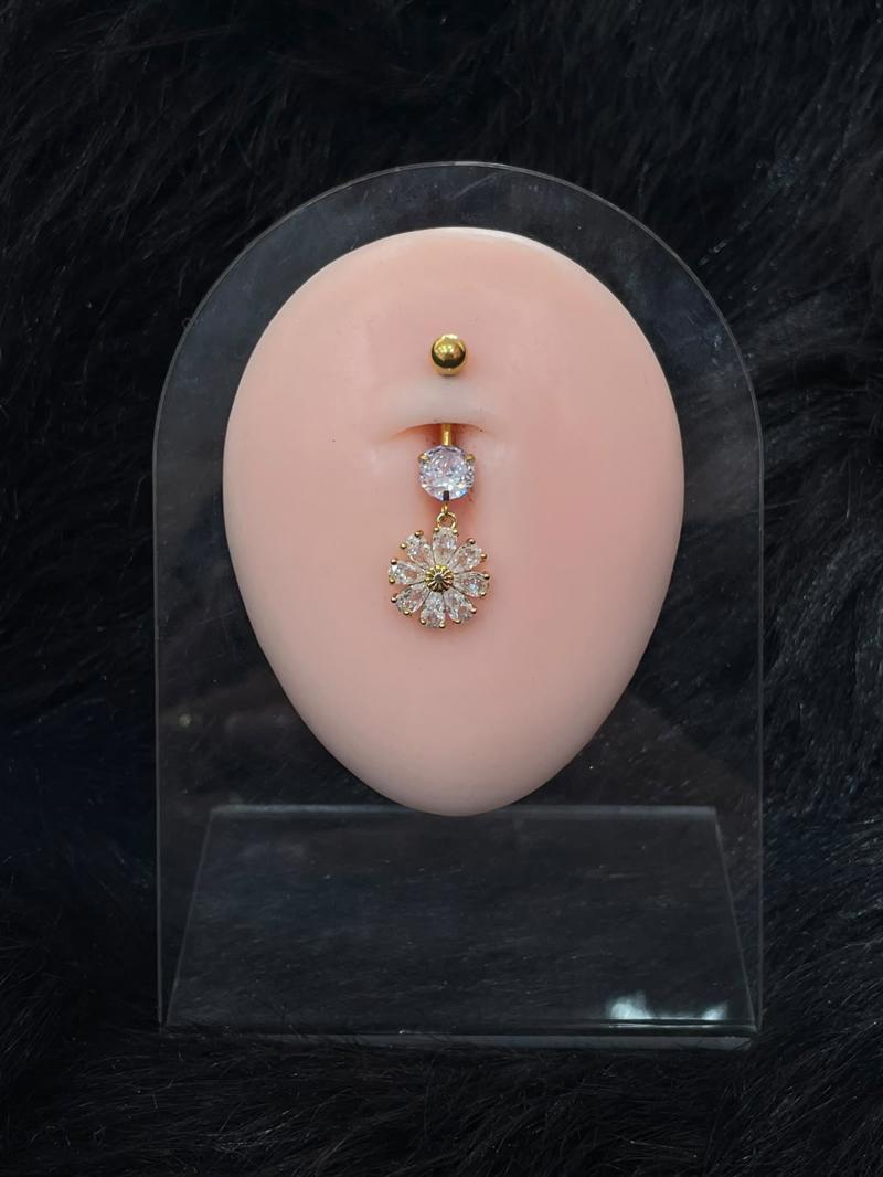 Hatice Ünlü Elmas Çiçek Uçlu Gold Göbek Piercing