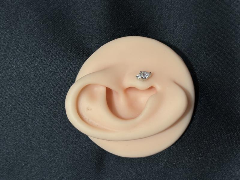 Hatice Ünlü Kalp Taşlı Silver Piercing