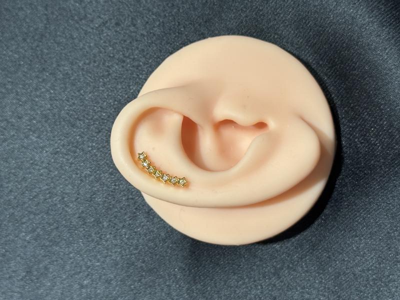 Hatice Ünlü Uzanan Yıldız Gold Piercing