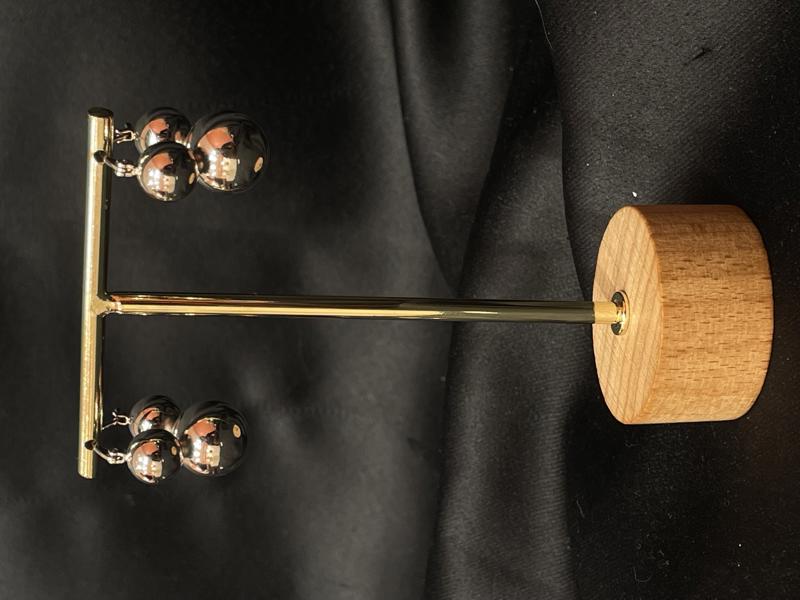 Hatice Ünlü Top Detay Silver Sallantılı Silver Küpe