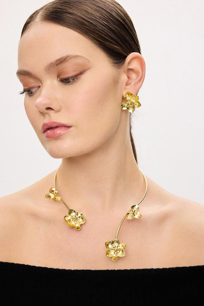Hatice Ünlü Çiçek Model Özel Tasarım Gold Set