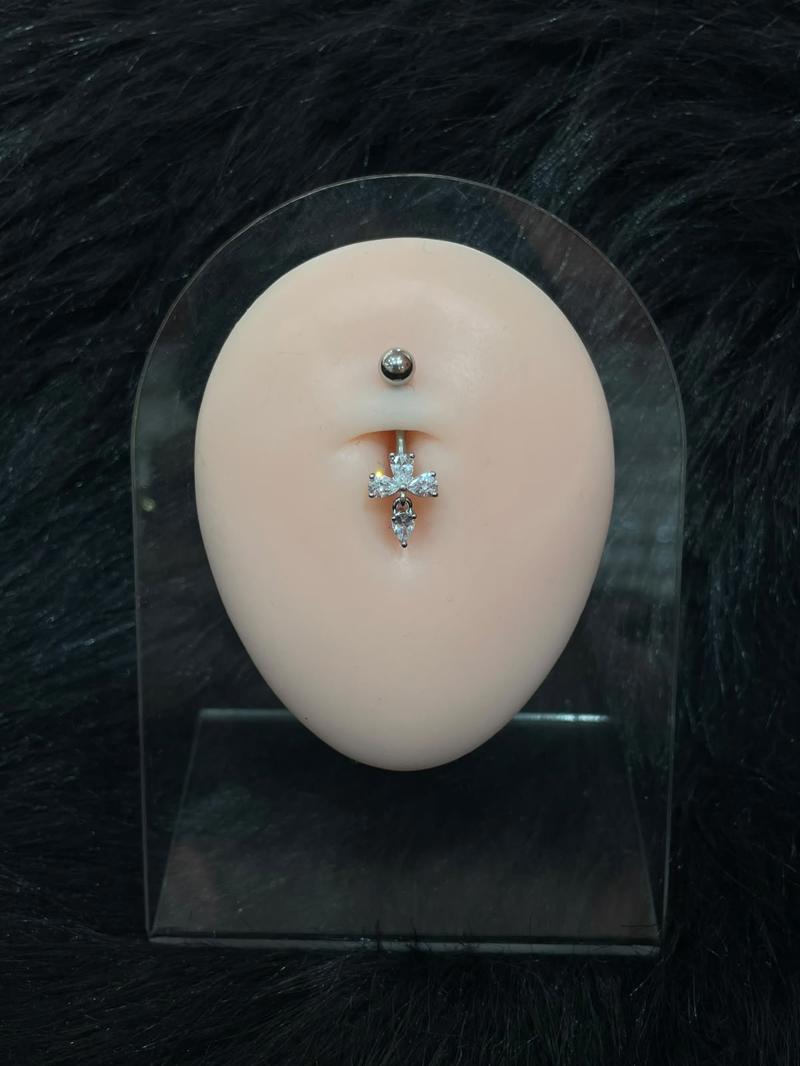 Hatice Ünlü Üç Yapraklı Çiçek Model Silver Göbek Piercing