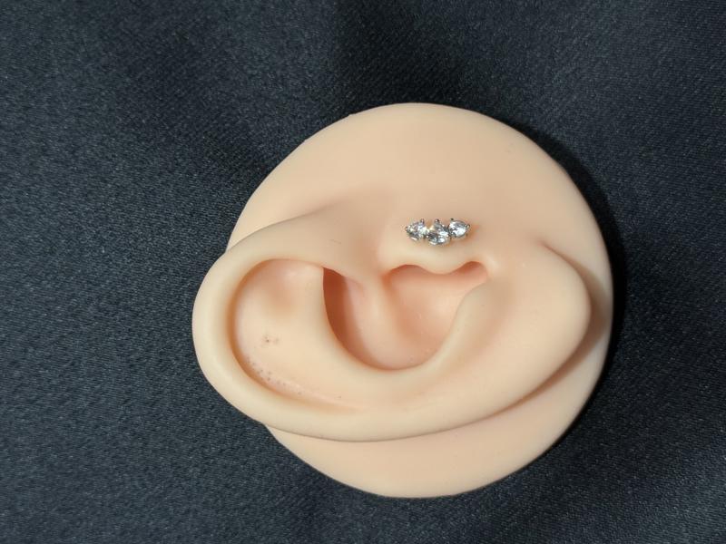 Hatice Ünlü Üç Yuvarlak Taş Yassı Silver Piercing