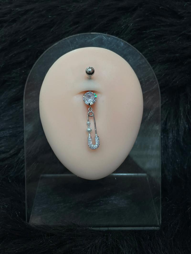 Hatice Ünlü Ataç Model Silver Göbek Piercing