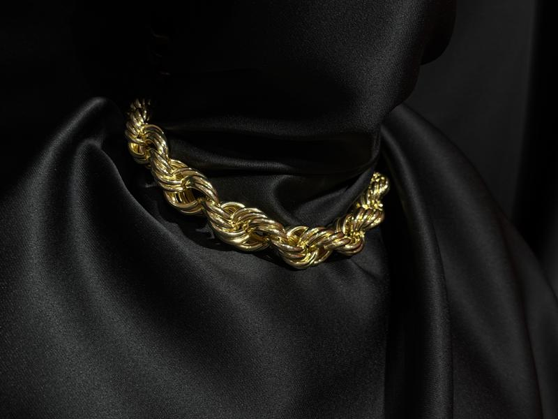 Hatice Ünlü Kraliçe Örgü Gold Kolye