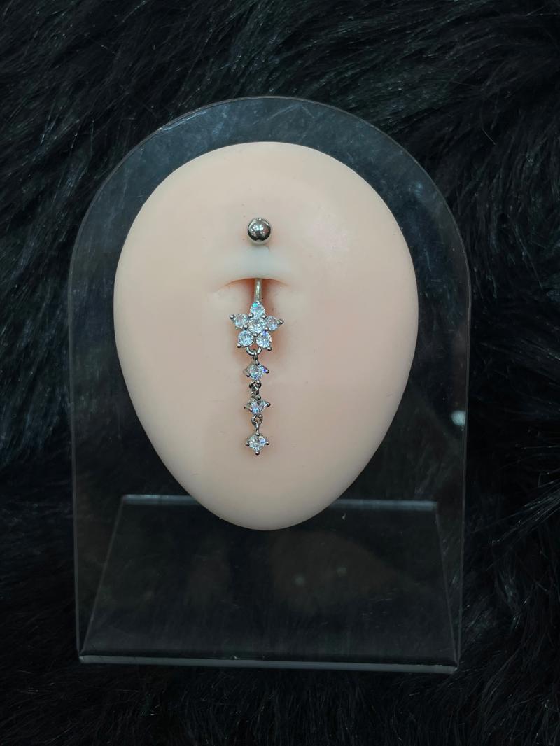 Hatice Ünlü Sallantılı Çiçek Detay Silver Göbek Piercing