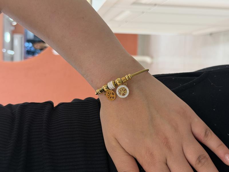 Hatice Ünlü Çelik Ağaç Model Çharmlı Gold Kelepçe
