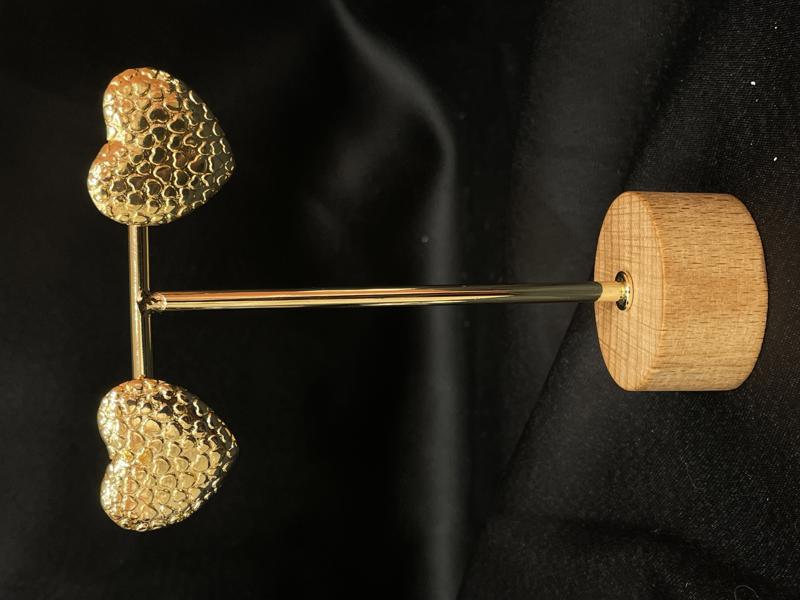 Hatice Ünlü Kalp Desen İşlemeli Gold Küpe